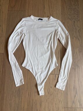 naked wardrobe Cream Long-Sleeve Crewneck Bodysuit Small